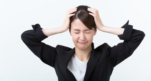 職場の人間関係が辛い...ストレスの原因や心身への影響、対処法を解説