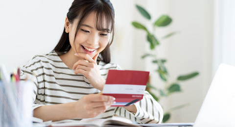 ボーナスの賢い使い道は？無駄遣いを防ぐコツや平均額も紹介