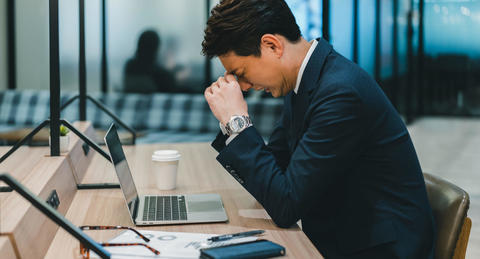 40代が「仕事辞めたい」と感じる理由とは？離職率や対処法も解説