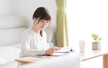 銀行員に必要な資格とは?キャリアアップにつながる資格も紹介